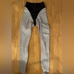 Hero’s 80s leggings